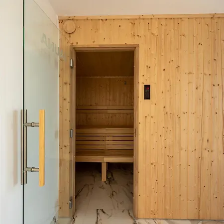 Luxury Zetesis - Horyzont * קולובז'ג